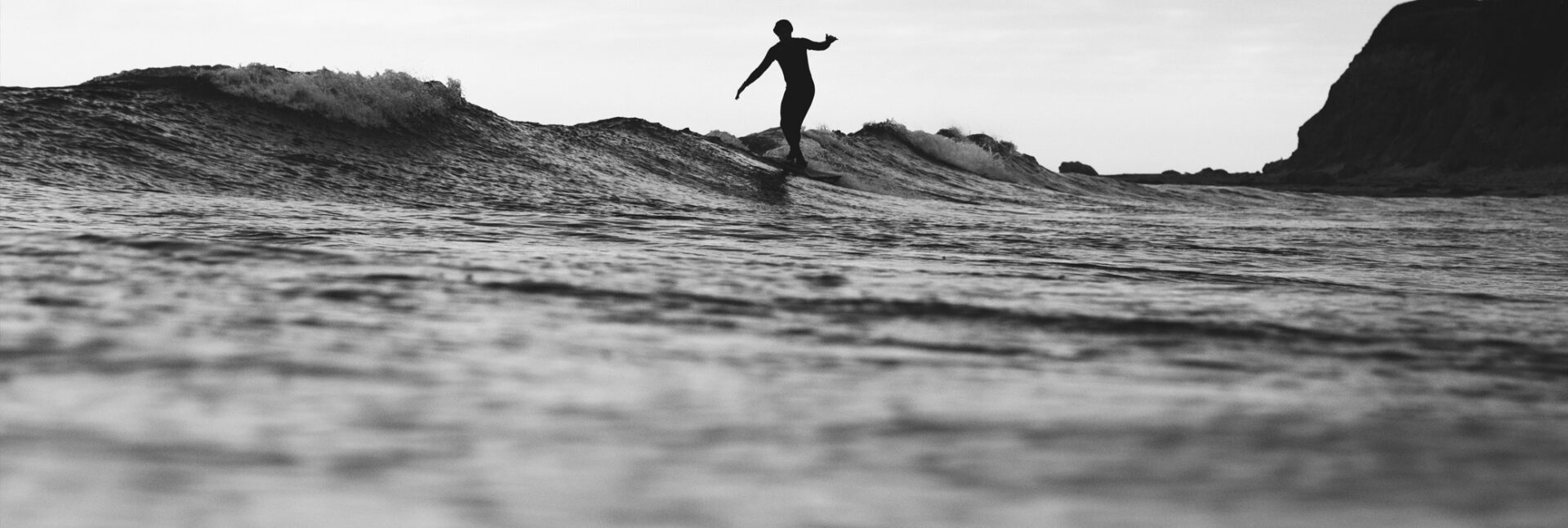 Cursos de surf y alojamiento en somo