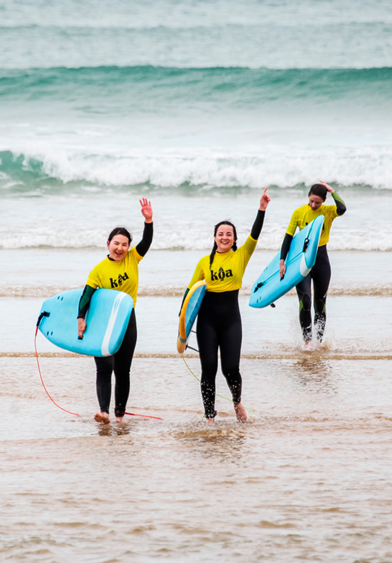 Cursos y clases de surf en Somo
