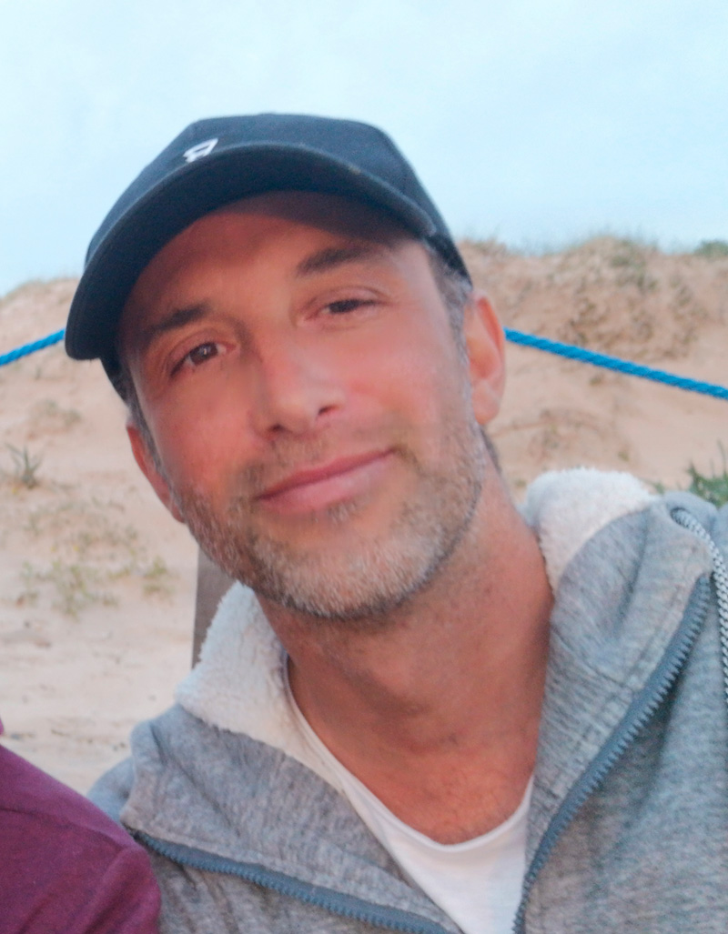 Monitores koa escuela de surf. Víctor